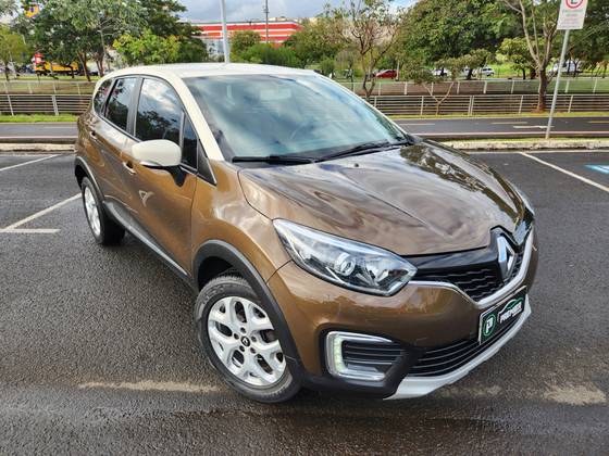 RENAULT CAPTUR 1.6 16V SCE FLEX ZEN X-TRONIC RENAULT CAPTUR 1.6 16V SCE FLEX ZEN X-TRONIC